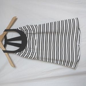 Lululemon Tank white black striped Size 8